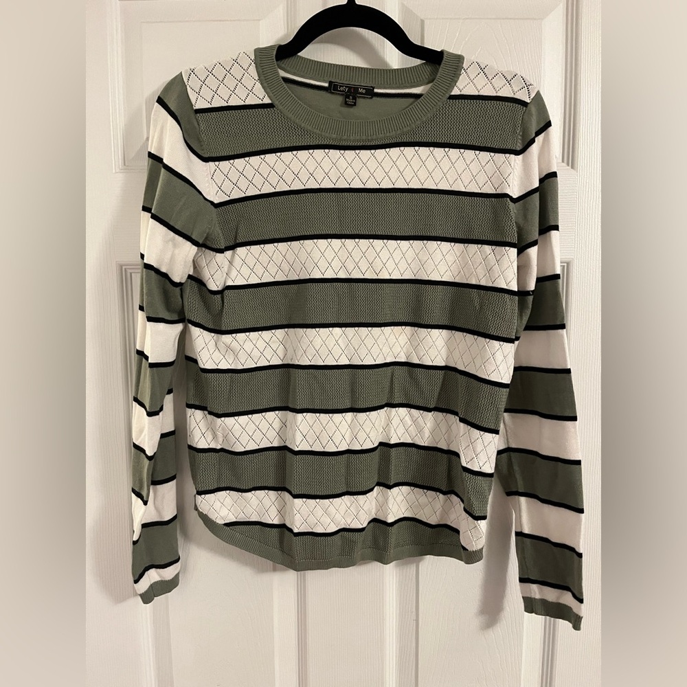 Sweater bundle - Picture 3 of 9